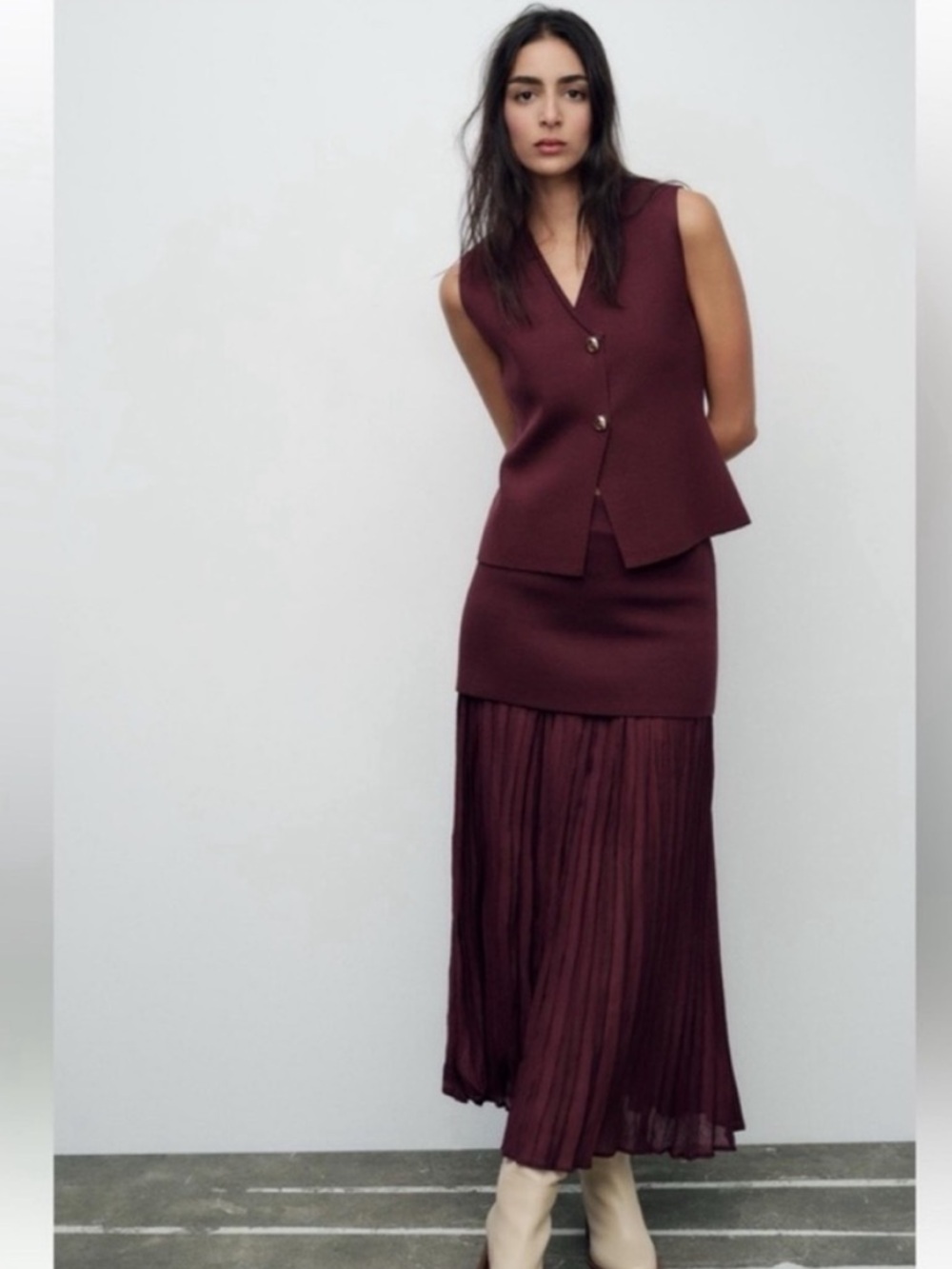 Zara Smooth Knit Burgundy Gold Button Up Vest Size S